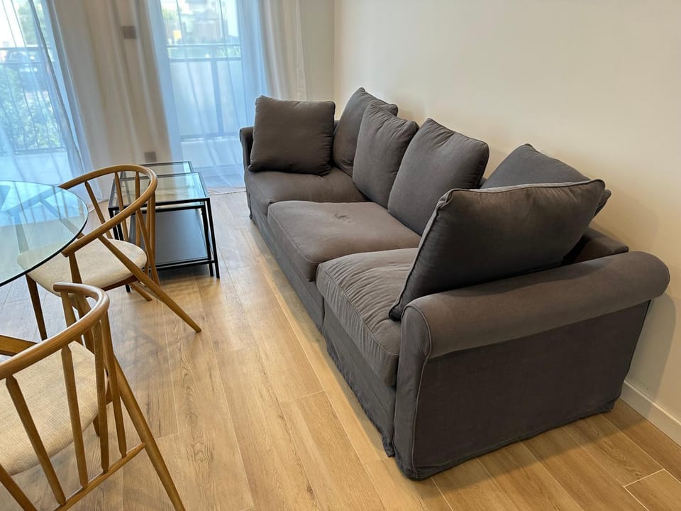Bed, Living room, Seating area