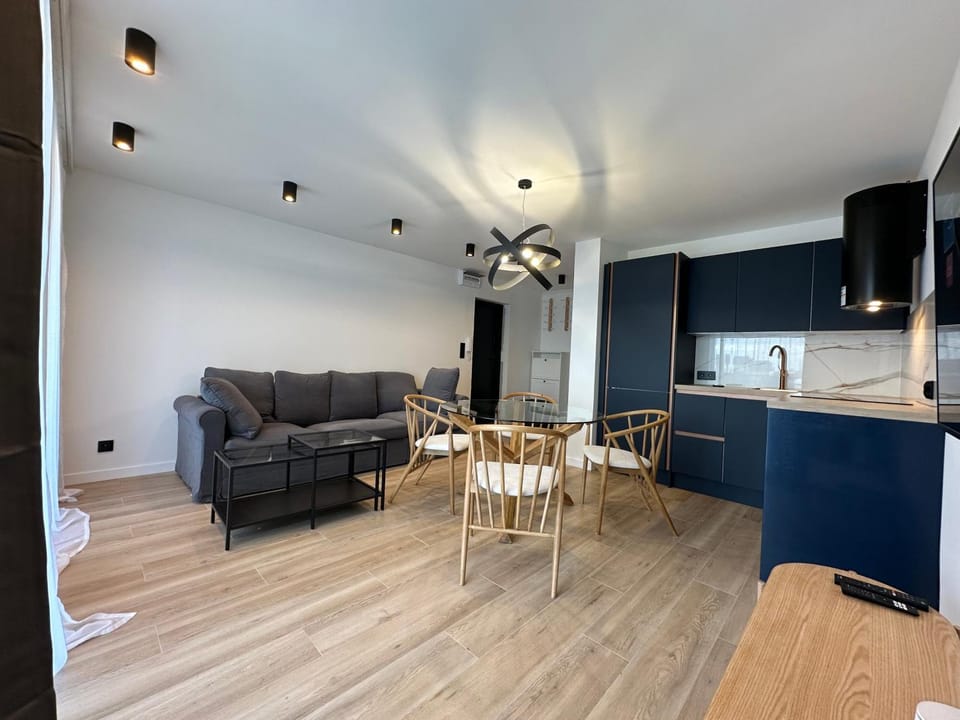 TV and multimedia, Kitchen or kitchenette, Seating area, Dining area