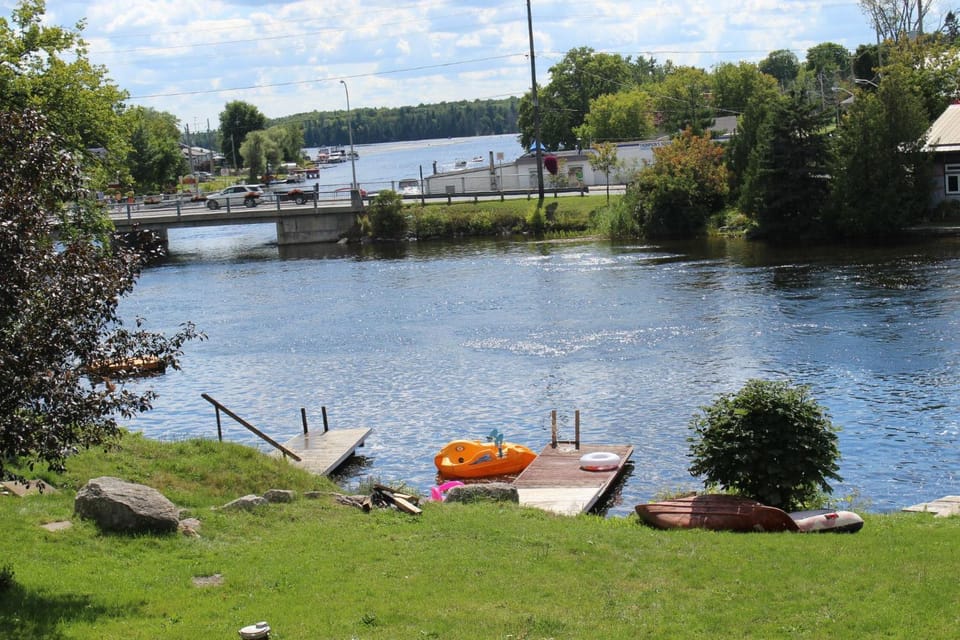 Balsam Lake Cottage 5 Bed room House in Kawartha Lakes
