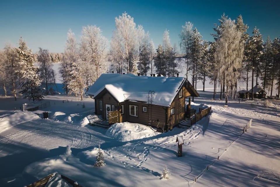 Property building, Day, Winter