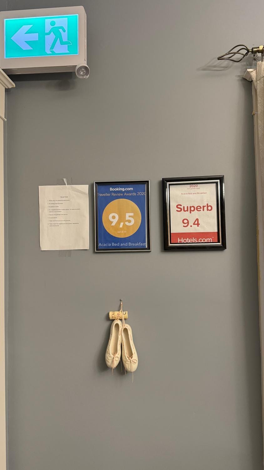 Adorable 2-bedroom unit with jacuzzi beside falls House in Niagara Falls