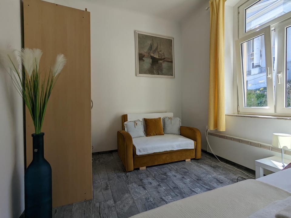 Seating area, wardrobe