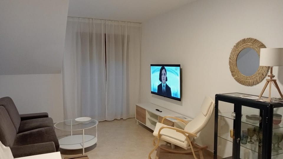 ATICO A 3 KM DE SANXENXO CON PISCINA Y GARAJE Apartment in O Salnés