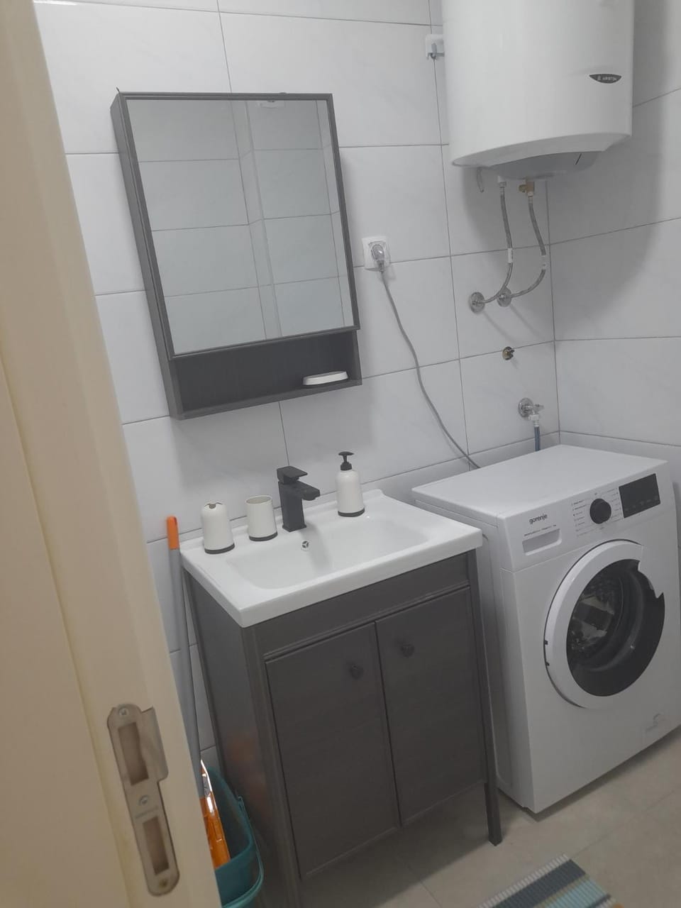 Bathroom, washing machine