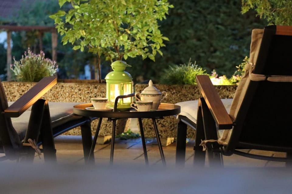 Patio, Night
