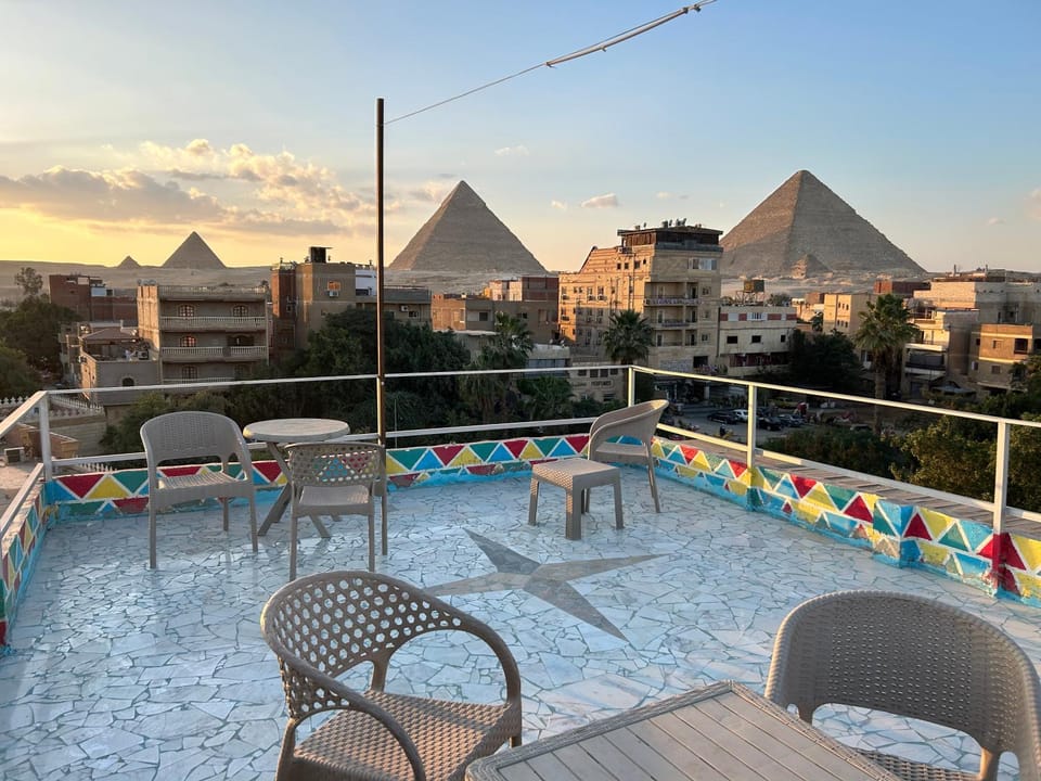 View (from property/room), Balcony/Terrace, sunbed