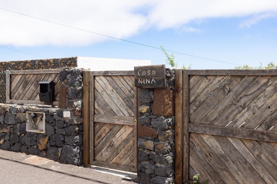 Casa Rural Nina - Charming stay & Terrace, Hierro House in El Hierro