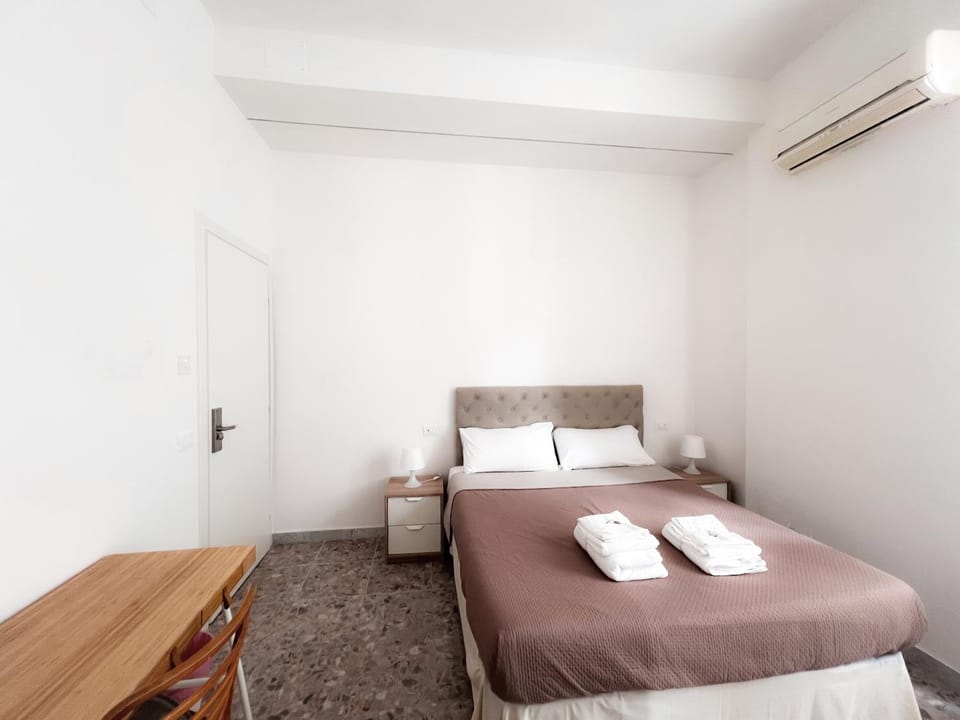 Bed, Photo of the whole room, Bedroom, towels, air conditioner
