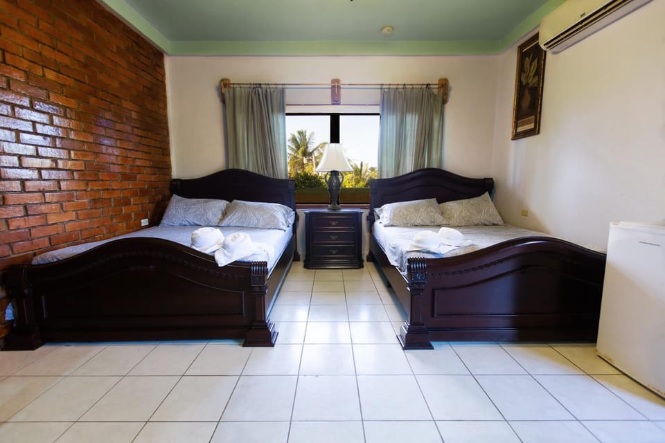 Bedroom, Garden view