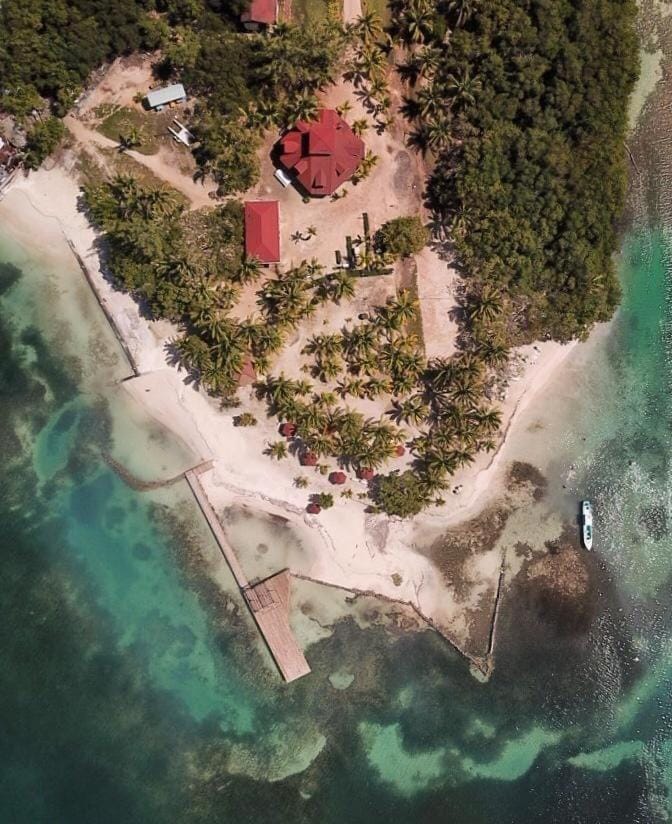Restaurant/places to eat, Beach