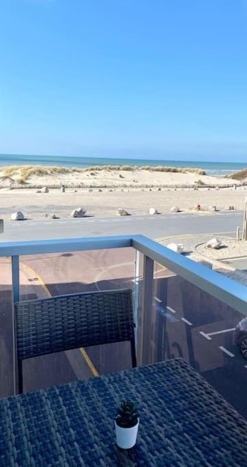 Balcony/Terrace, Beach, Sea view