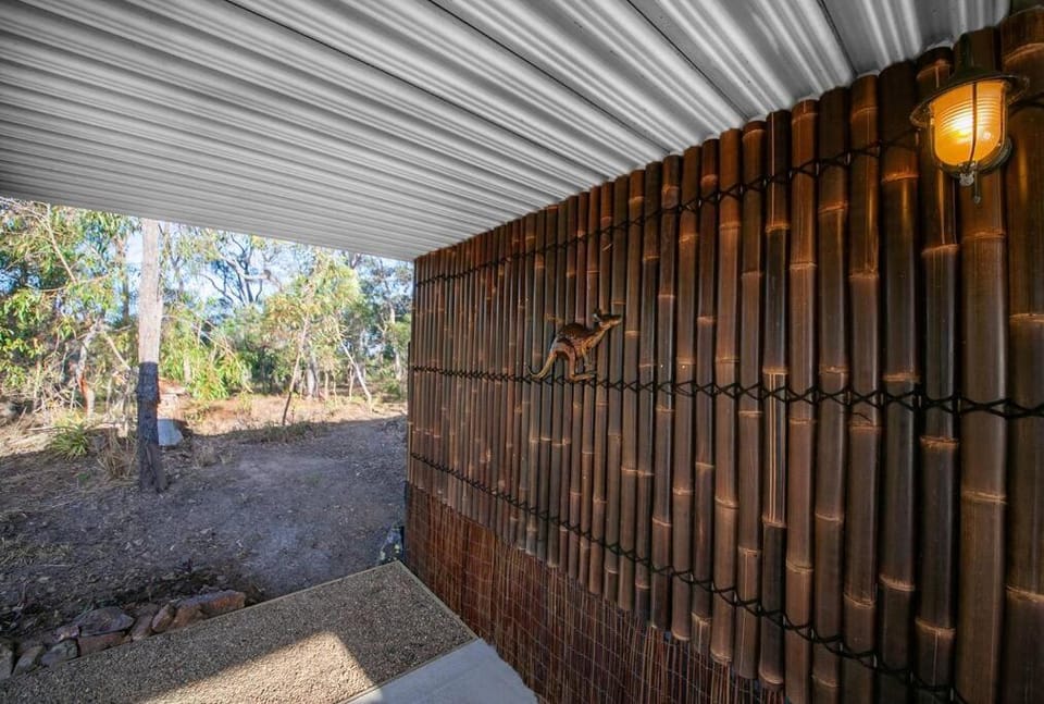Kangaroo Kabin - Entire cabin, 5mins to the beach Cabin in Agnes Water