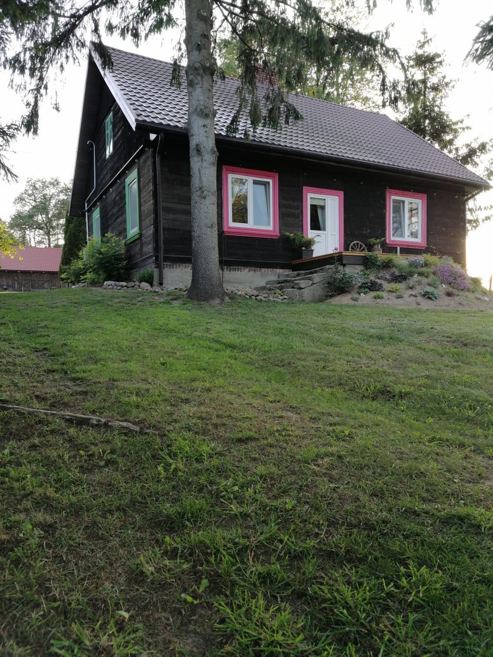 Property building, Day, Natural landscape, Garden, Garden view