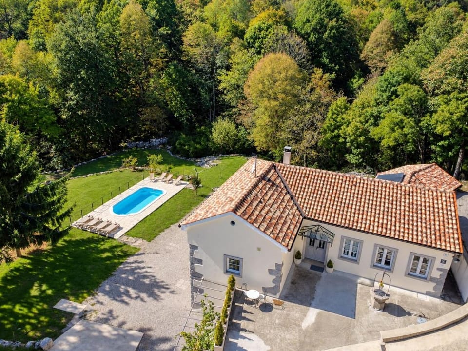 Property building, Patio, Garden, Swimming pool