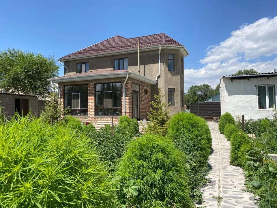 Property building, Day, Garden, Balcony/Terrace, Garden view