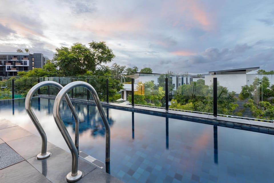 Pool view, Swimming pool