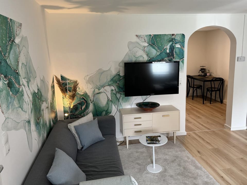 TV and multimedia, Seating area