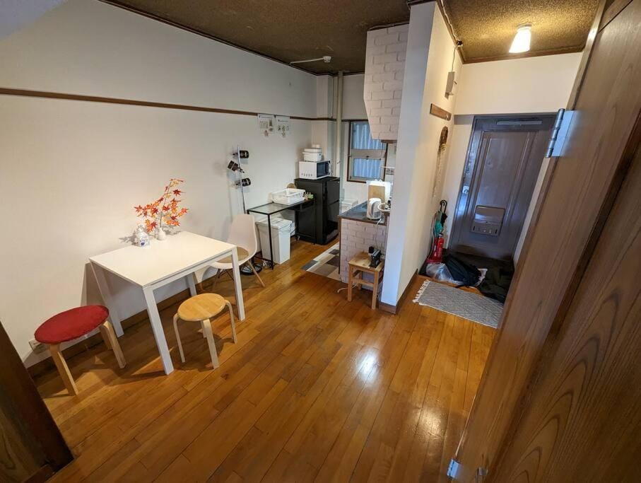 Kitchen or kitchenette, Living room, Dining area