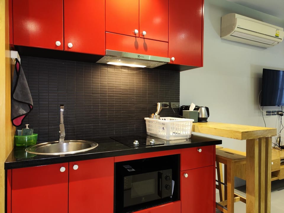 Kitchen or kitchenette