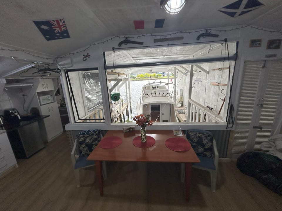 Living room, Dining area, Dinner