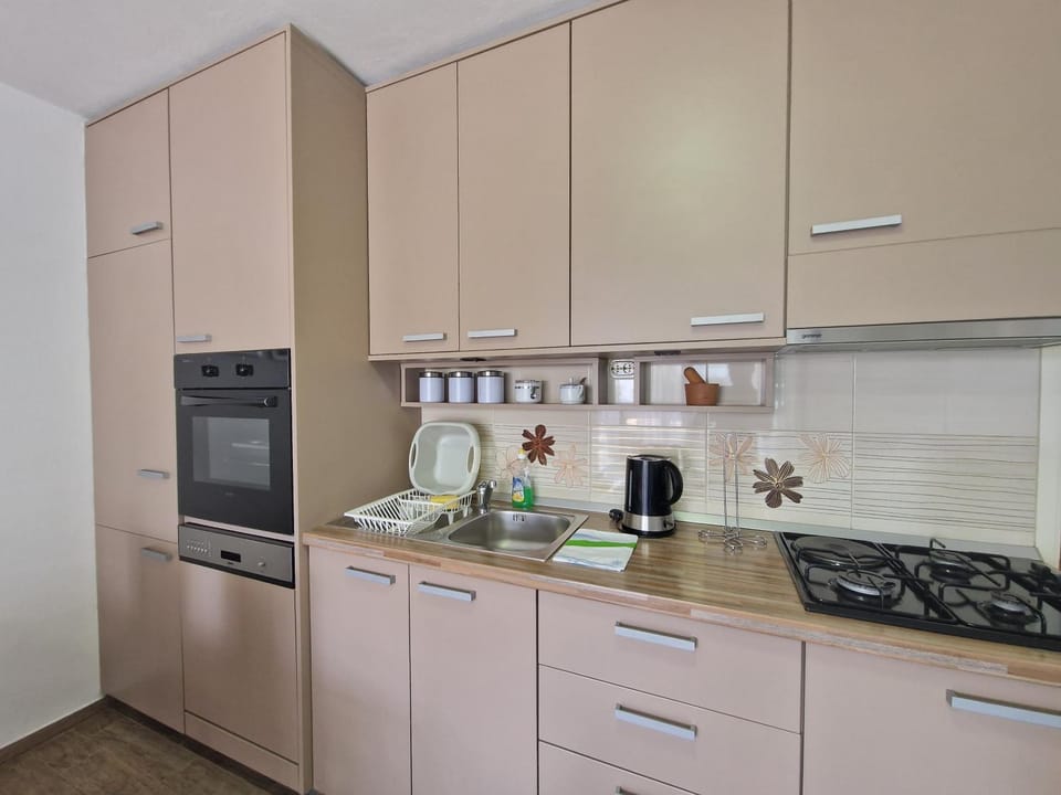 Apartment BONY Apartment in Lika-Senj County