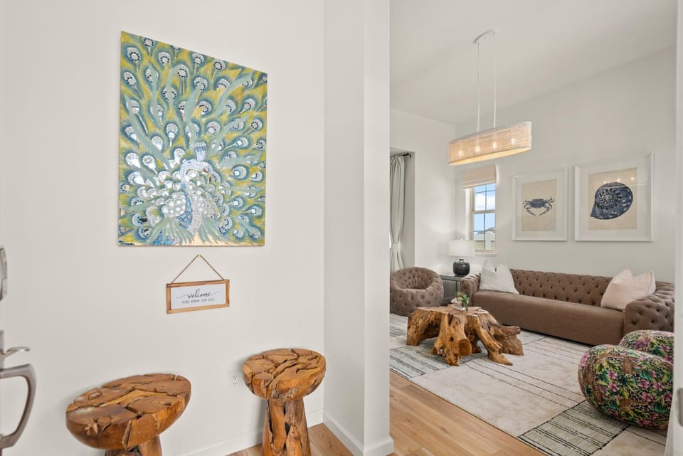 Living room, Decorative detail, Seating area