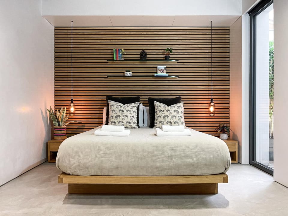 Bedroom, Inner courtyard view