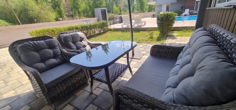 Patio, Garden, Garden, View (from property/room), Seating area, Dining area