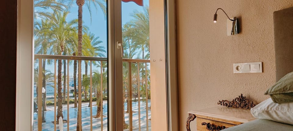View (from property/room), Decorative detail, Sea view