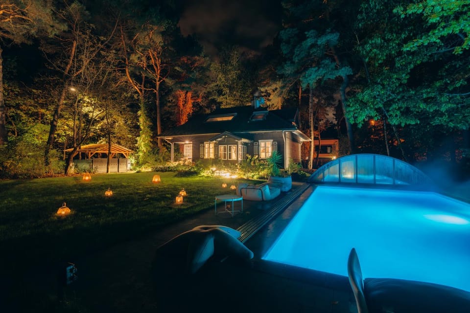 Patio, BBQ facilities, Garden, Massage, Sauna, Coffee/tea facilities, Living room, Pool view, Swimming pool, Parking