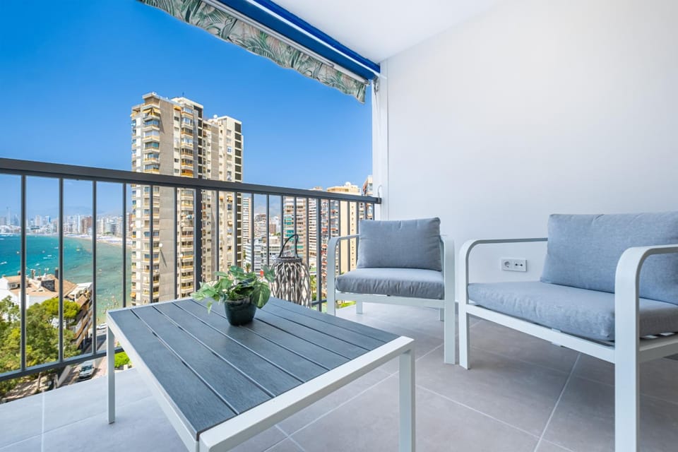 Day, Natural landscape, View (from property/room), Balcony/Terrace, Living room, Sea view