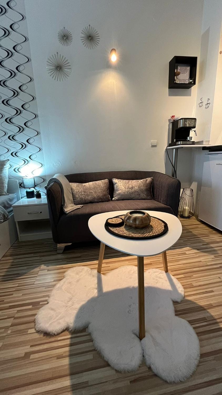 Coffee/tea facilities, Seating area