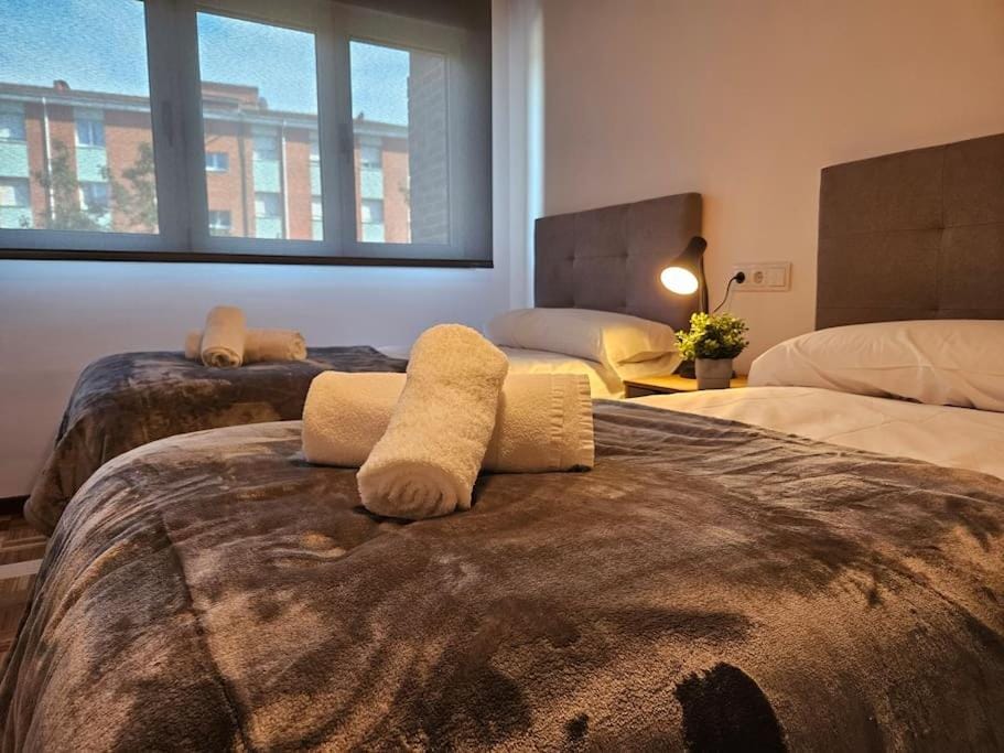 633A Colloto 3 dorm y garaje by R2R Consulting Apartment in Asturias