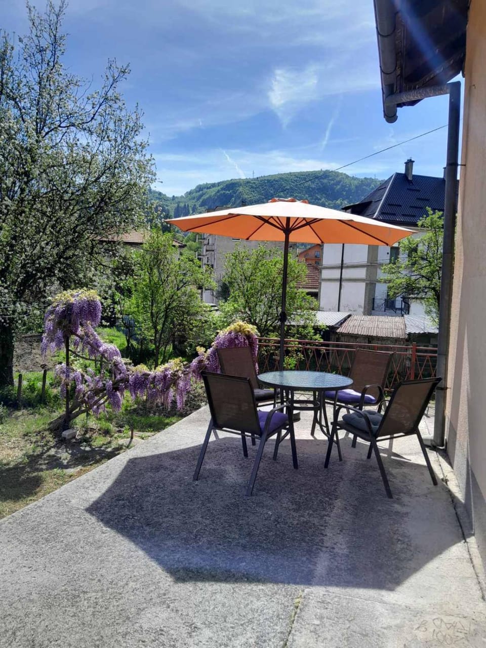 Property building, Balcony/Terrace