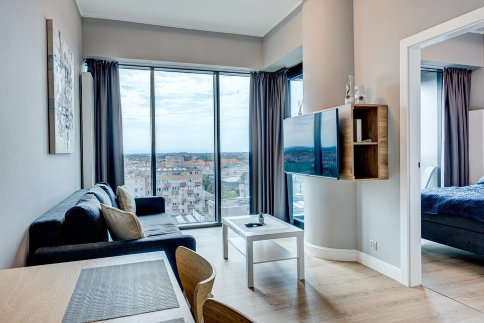 HANZA TOWER swimming pool & spa high floor with balcony! Apartment in Szczecin