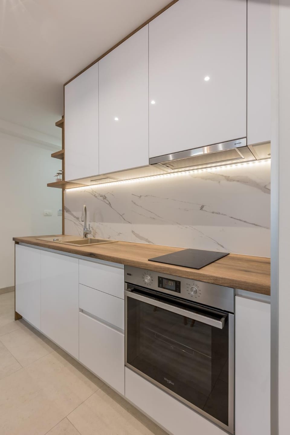 Kitchen or kitchenette, pet friendly