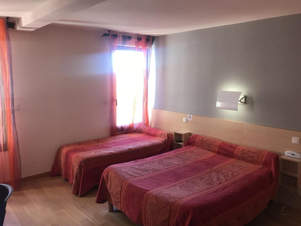 Aux berges de Pareloup Hotel in Auvergne-Rhône-Alpes