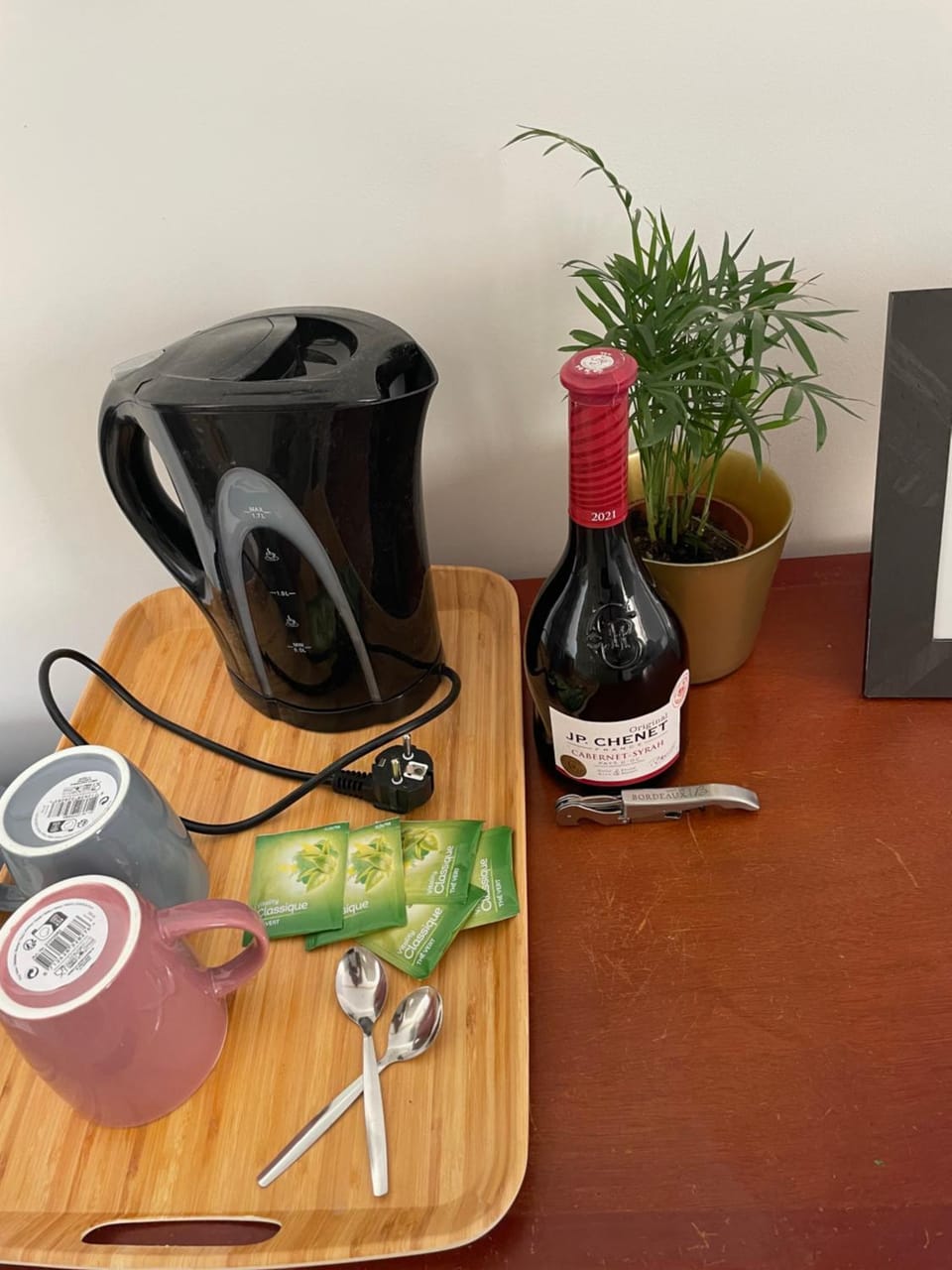 Coffee/tea facilities