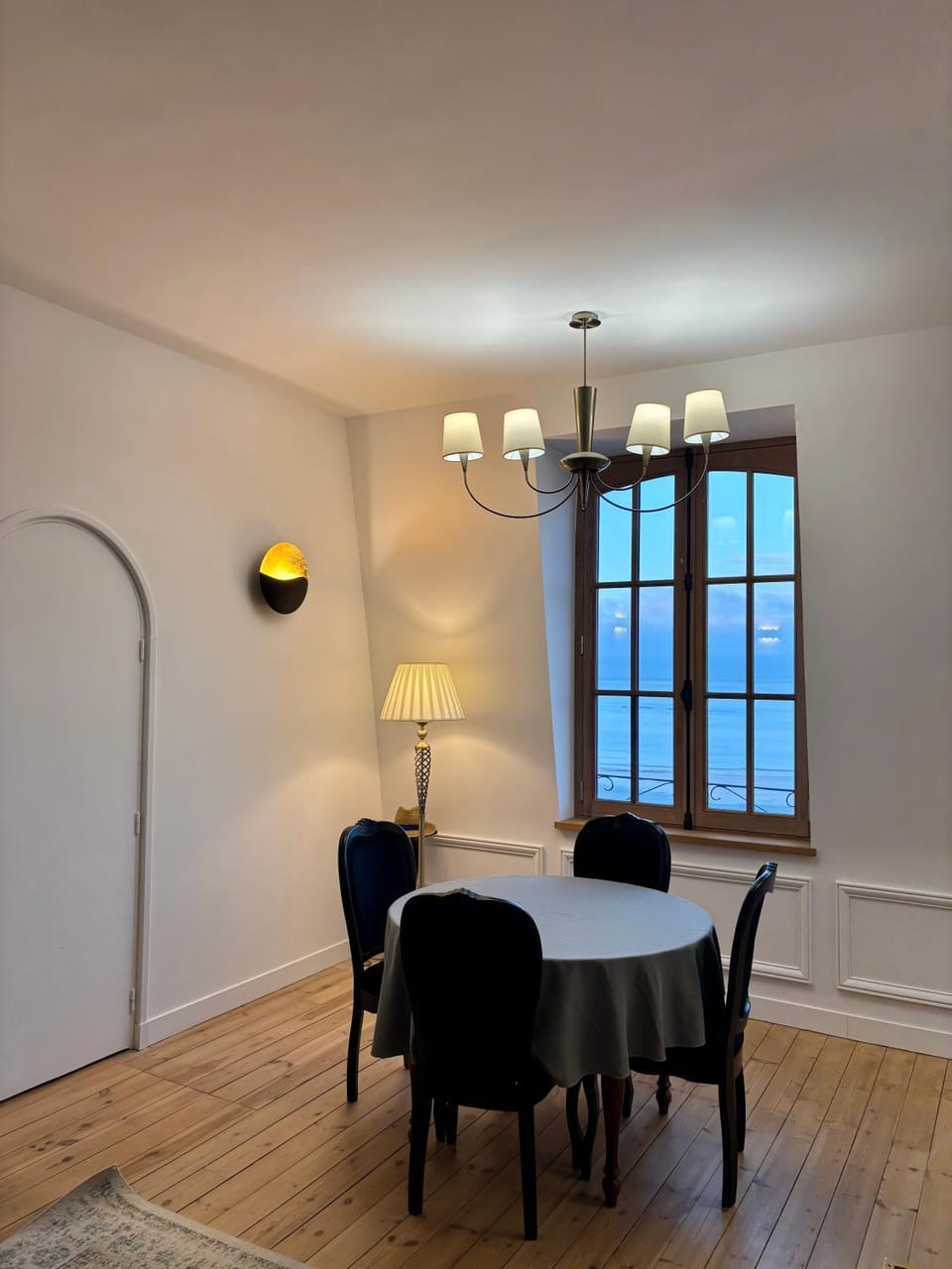 Le Royal XIX Dinard vue mer luxe Apartment in Dinard
