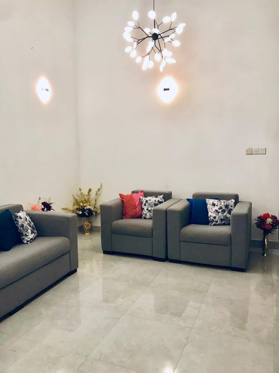 Living room, Seating area