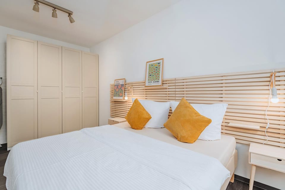 Bed, Bedroom, cot, wardrobe