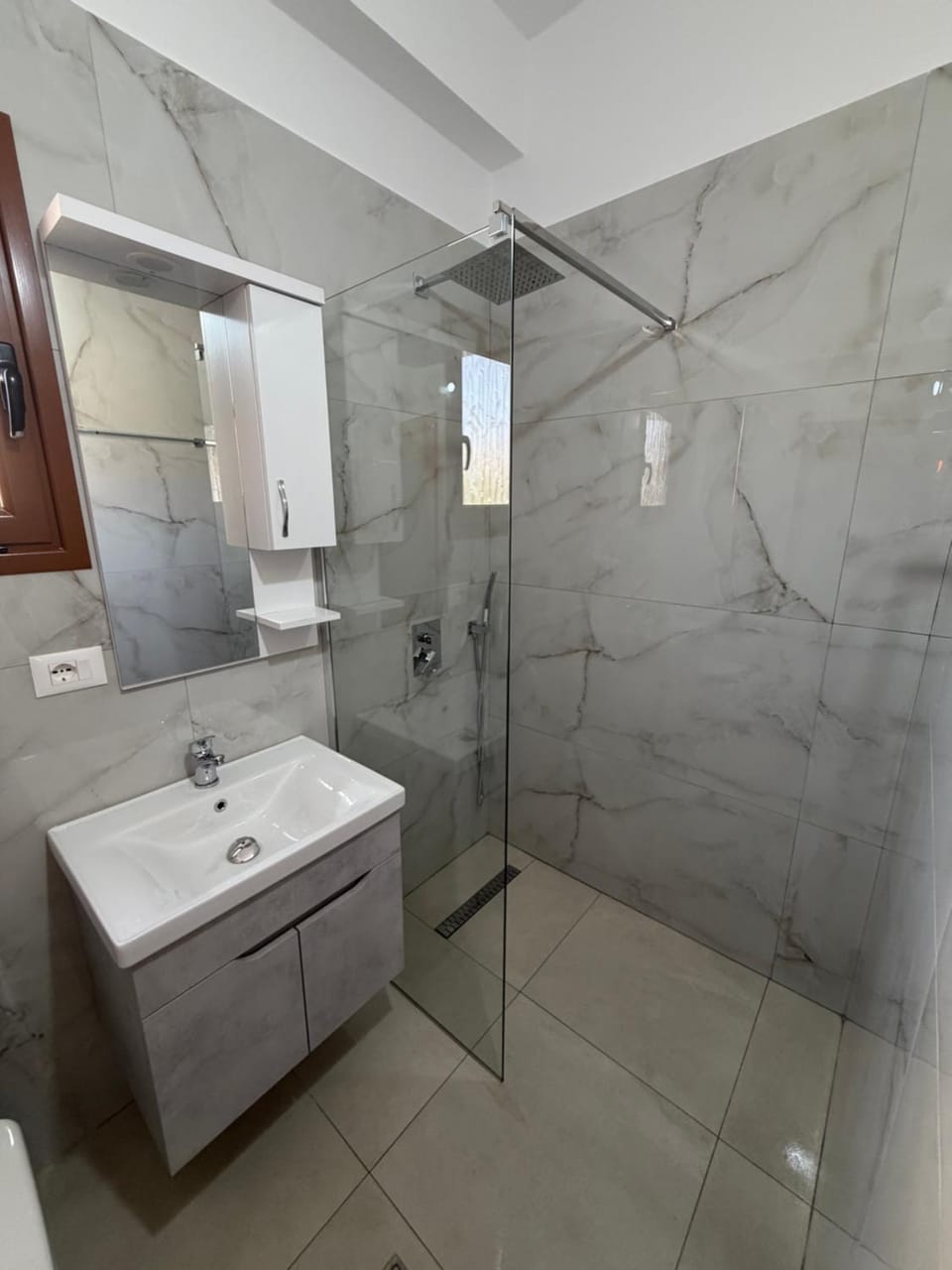 Shower, Bathroom
