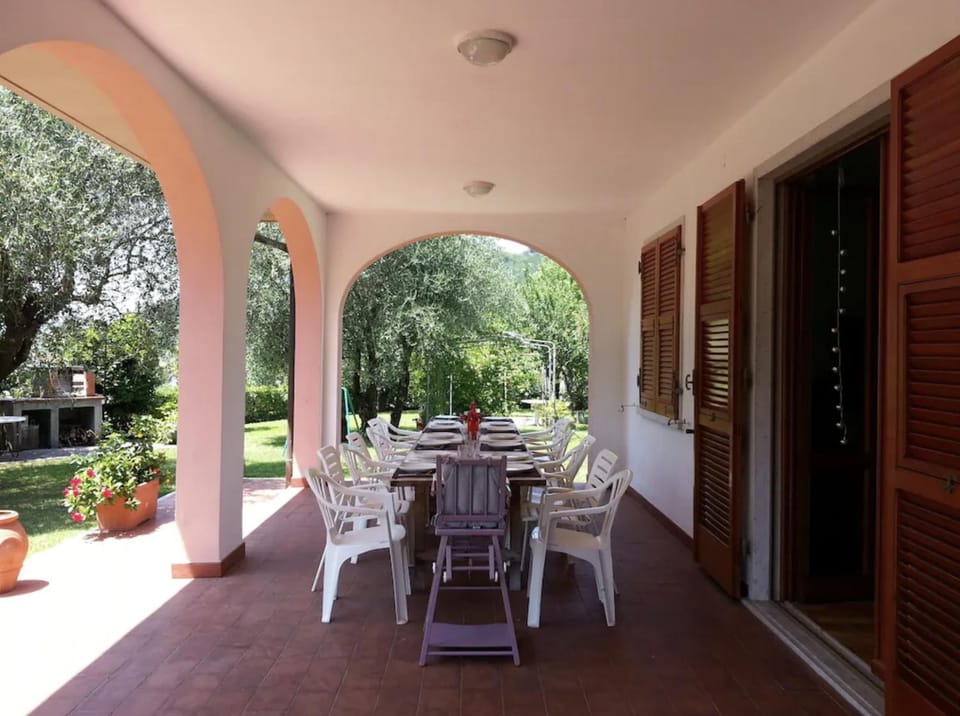 Patio, Day, Garden, Balcony/Terrace, Dining area, Garden view