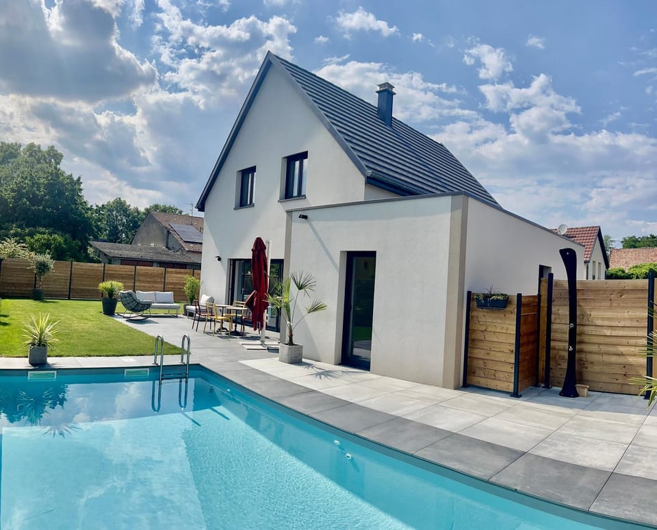 Garden, Pool view, Swimming pool