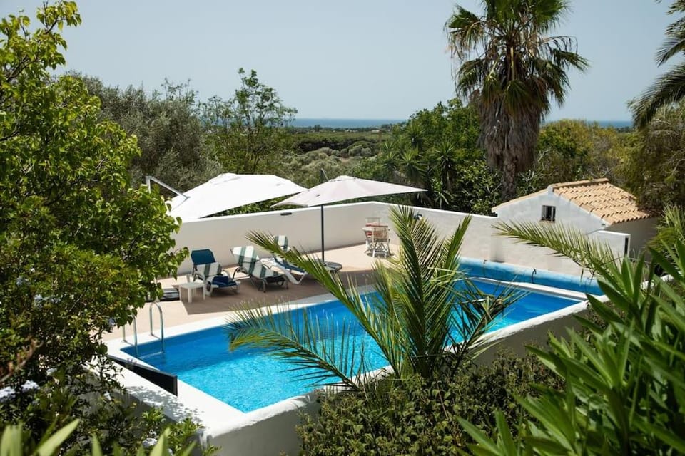 Casa Bella Sombra: Sea, Pool, Forest, Bikes Villa in La Janda