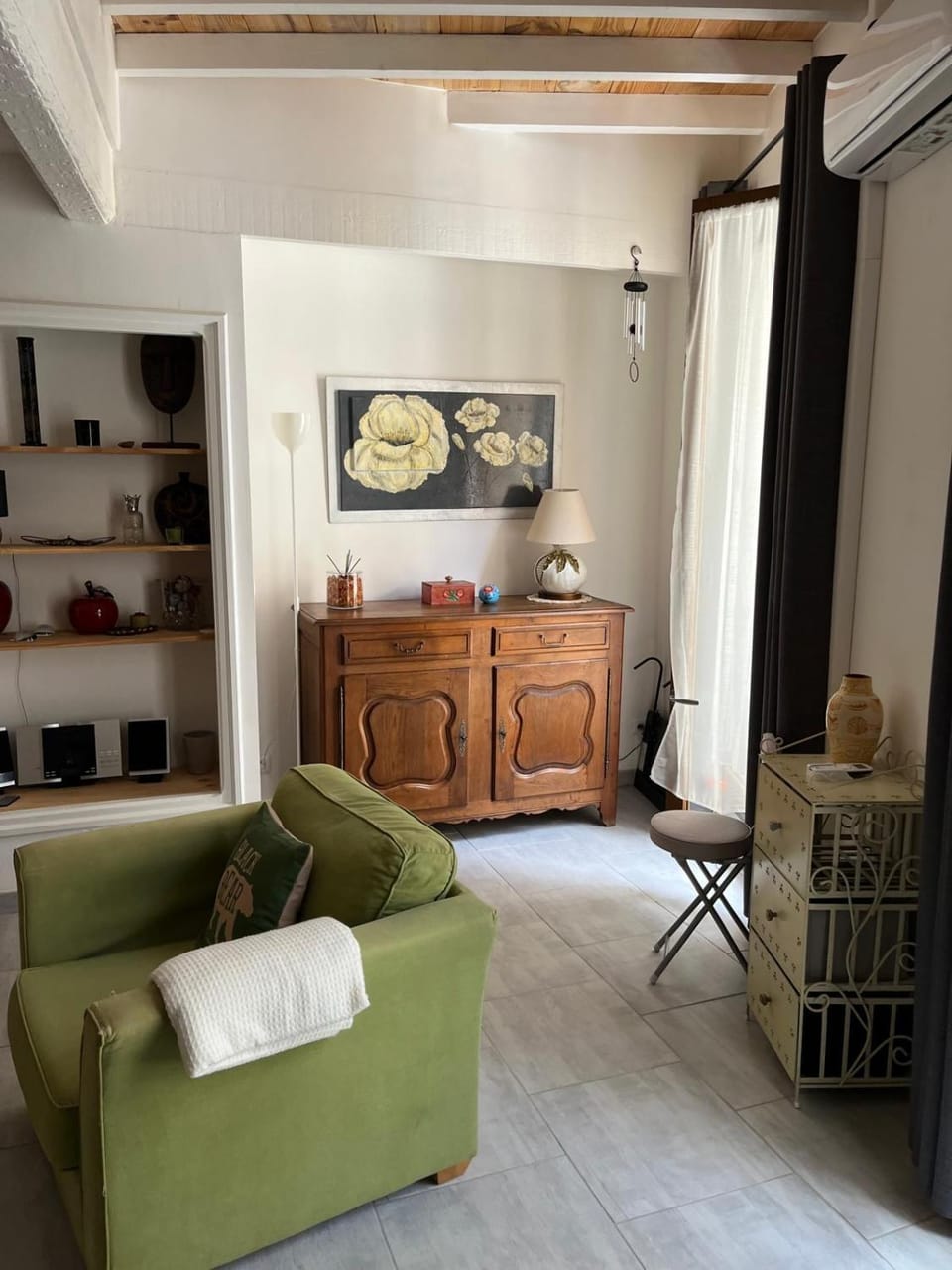 Appartement tout confort centre historique Pezenas Apartment in Pézenas