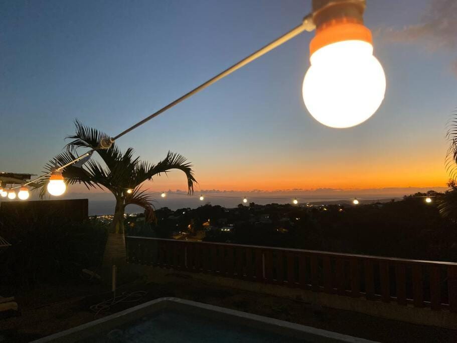 Cocooning Tropic Studio avec Jacuzzi privatif House in Réunion