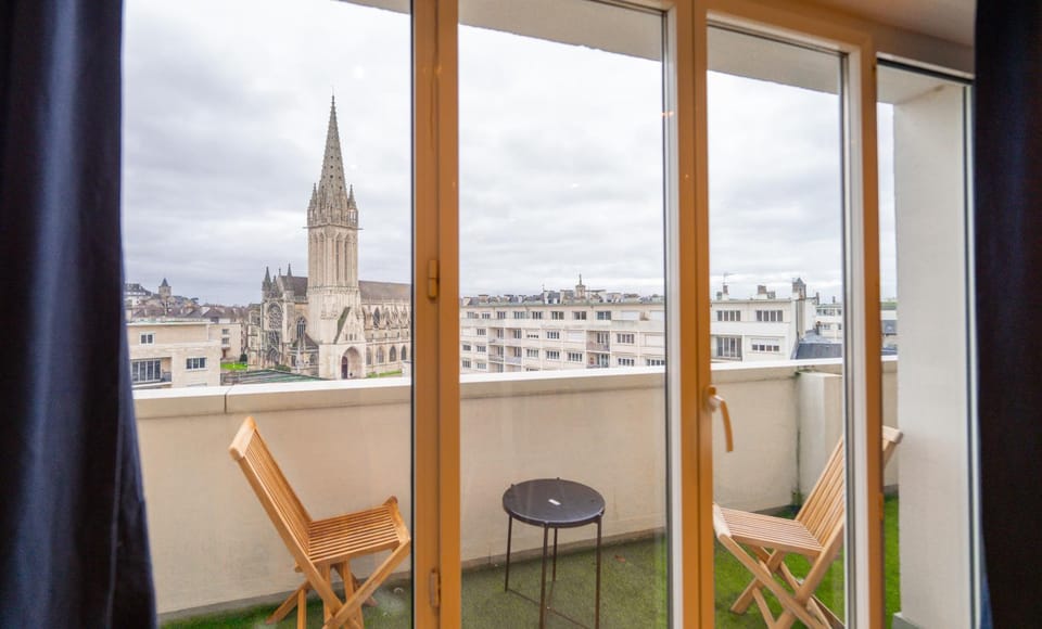 Appt premium Centre Château terrasse 2 chambres 6p vue exceptionnelle Apartment in Caen