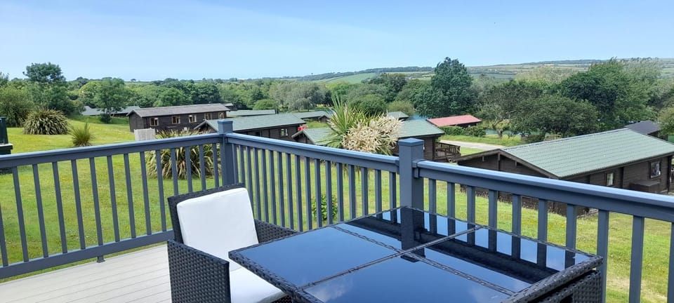 Lake view House in Saint Columb Major