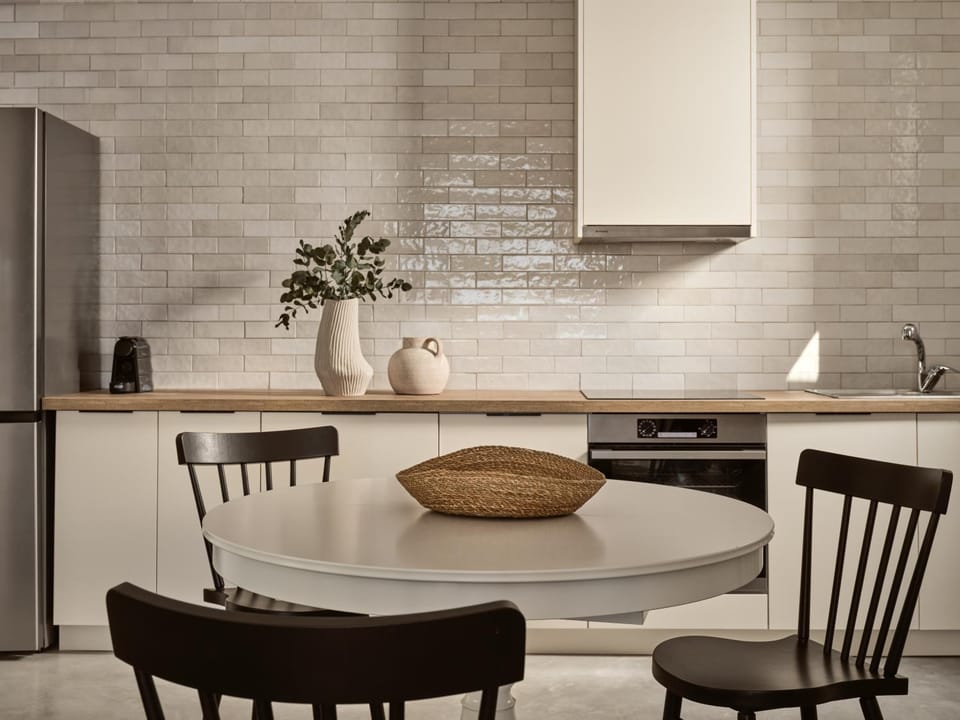 Kitchen or kitchenette, Dining area, pet friendly, stove